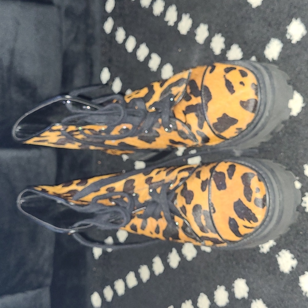 Sam Edelman Leopard boots